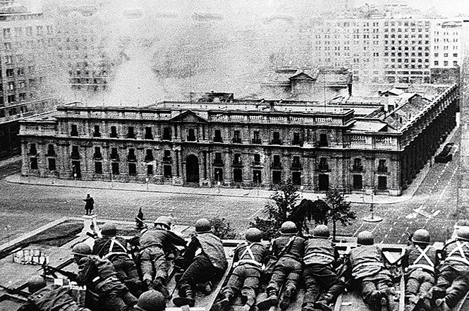 Chilenos siguen divididos a 40 años del golpe de Estado