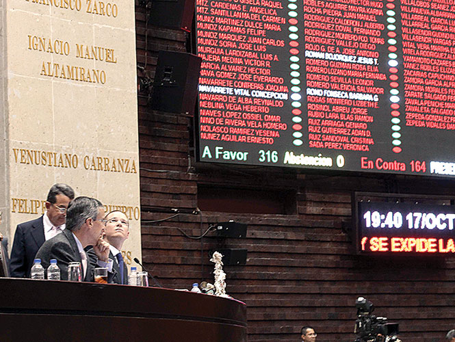 Impondrán tope a gasto del gobierno; disciplina fiscal será política de estado