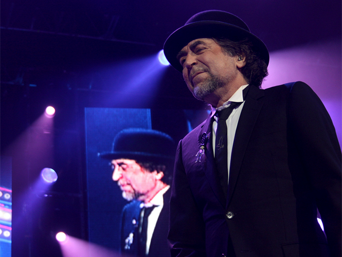 Joaquín Sabina pasa un ‘susto’ durante concierto en Tijuana