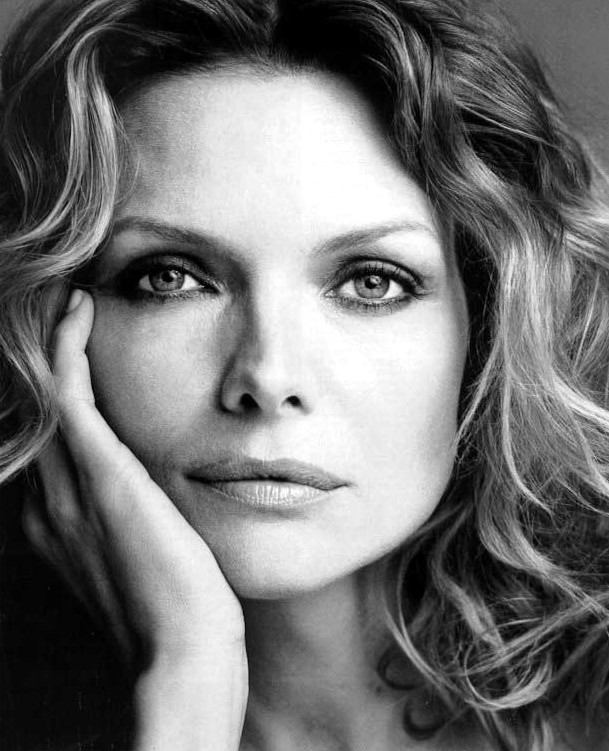 La actriz Michelle Pfeiffer se niega a escribir su autobiografía