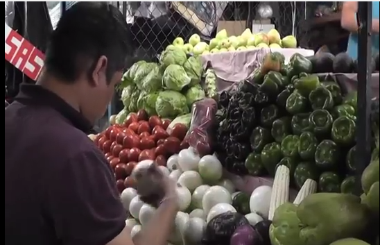 Los precios del tomate y la cebolla continúan a la baja en Coatzacoalcos.