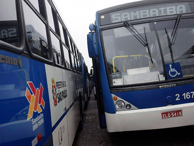 Sao Paulo vive caos por paro