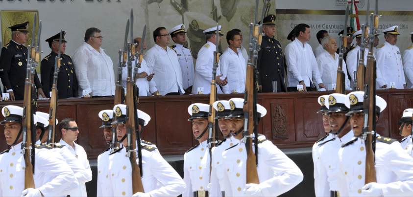 Reconoce el presidente Peña Nieto vanguardia en estudios de La Marina Armada de México