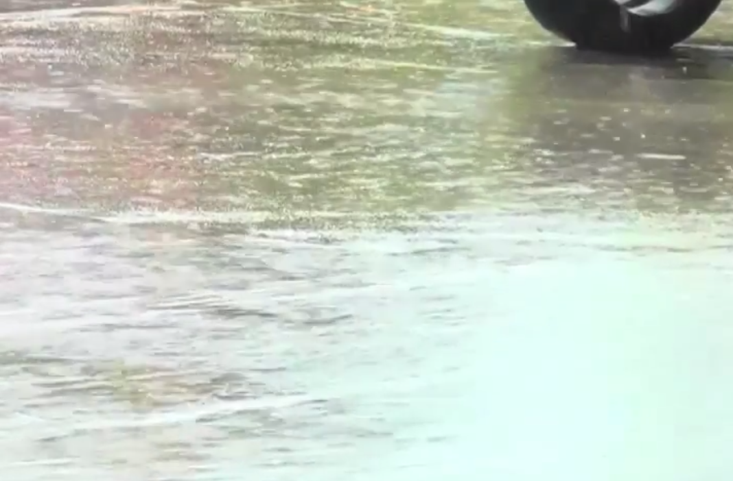 En Coatzacoalcos se mantiene la alerta gris por la entrada de la onda tropical número 29.
