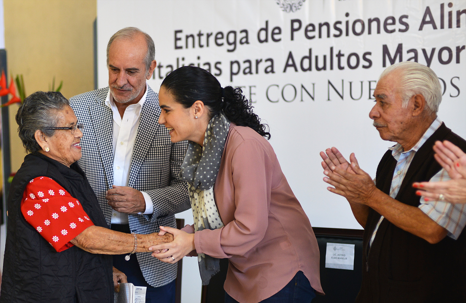 DIF estatal inicia pago de pensión alimenticia para adultos mayores