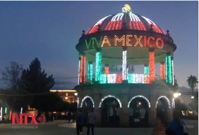 Manos duranguenses que iluminan las fiestas patrias