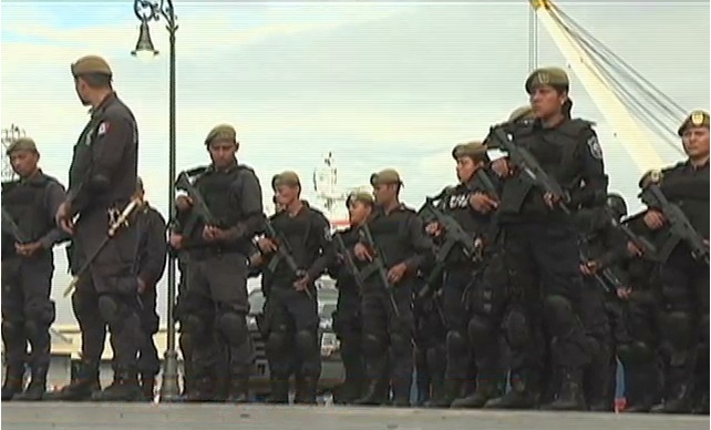 Ensaya Fuerza Civil en el Malecón de Veracruz previo a su presentación