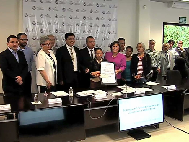 Otorgan a la Secretaría de Protección Civil el Premio Estatal de Contraloría Social 2014