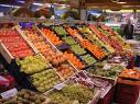 Amas de casa saturan mercados por compras de última hora