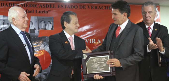 Con Jornadas Médicas, celebra CEM 25 años de brindar servicio
