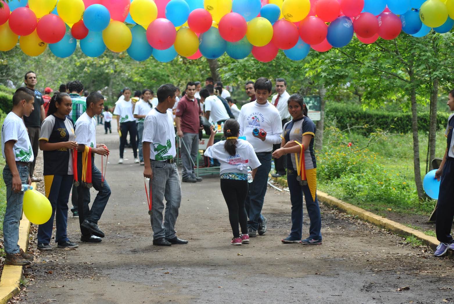 Familias y corredores disfrutan del Parque Natura durante la carrera Juntos y en Familia