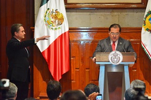 Protesta Tomás Ruiz como secretario de la SIOP
