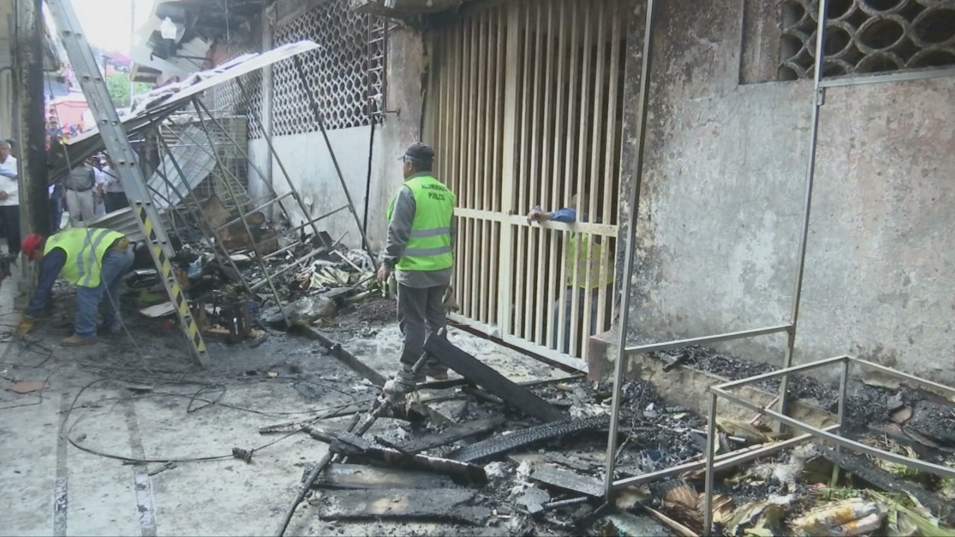 Locatarios del mercado Galeana piden reforzar seguridad para evitar otro incendio