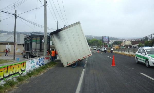 Se registran accidentes carreteros en Cerro Gordo y Emiliano Zapata