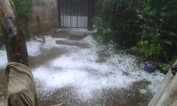 Anegamientos y daños materiales deja granizada en Xalapa