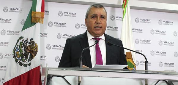 Anuncia CGE procedimientos administrativos contra 14 funcionarios y ex funcionarios de Veracruz