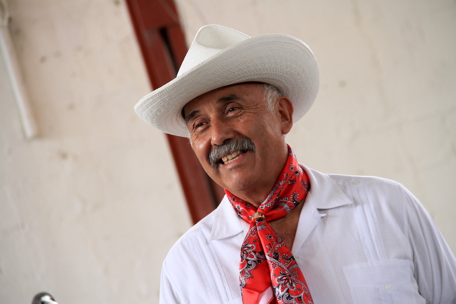 Ser papá, abuelo y bisabuelo, un orgullo para un adulto mayor