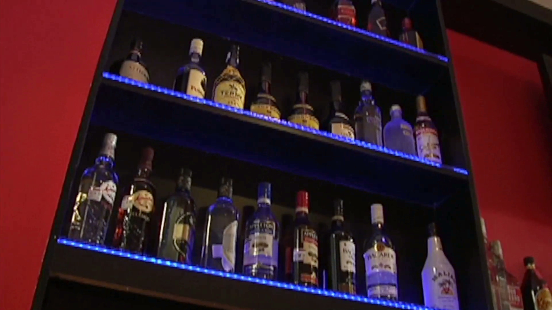 Xalapa adecuará reglamento de comercio para aplicar nueva Ley para una Juventud Segura y Libre de Alcohol