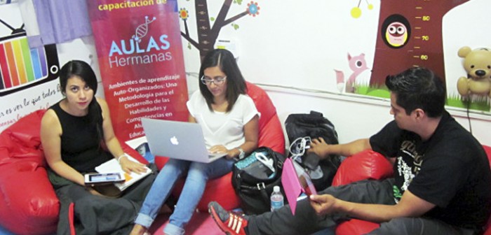 Se capacitan maestros para uso de aulas científicas