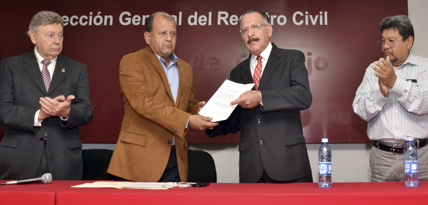 Toma protesta Subsecretario de Gobierno a Subdirector del Registro Civil