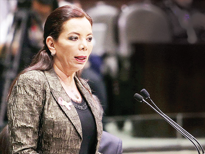 Piden vetar alcohol en la Cámara de Diputados