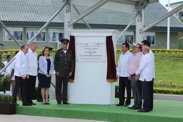 Autoridades federales y estatales inauguran el Campo Militar de la Huasteca