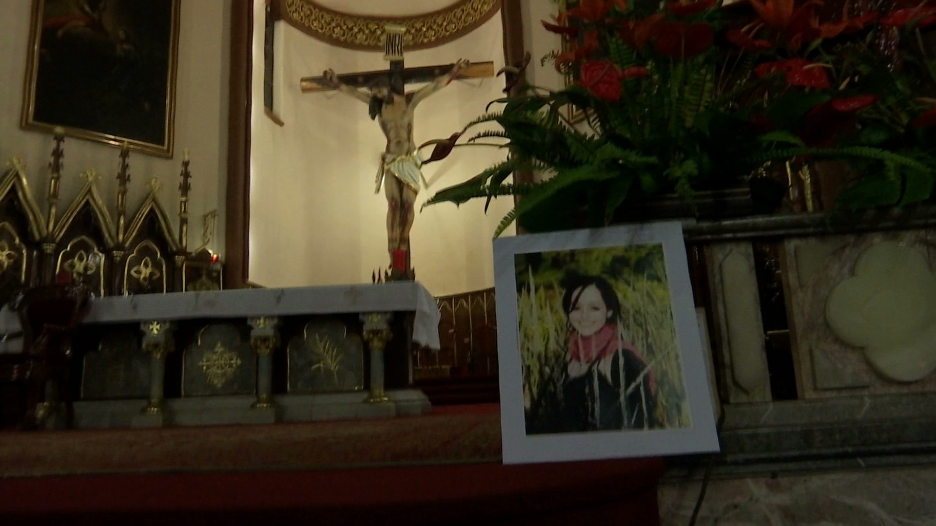 Con misa en Catedral de Xalapa recuerdan a Michelle Gil; su cuerpo llegaría el domingo