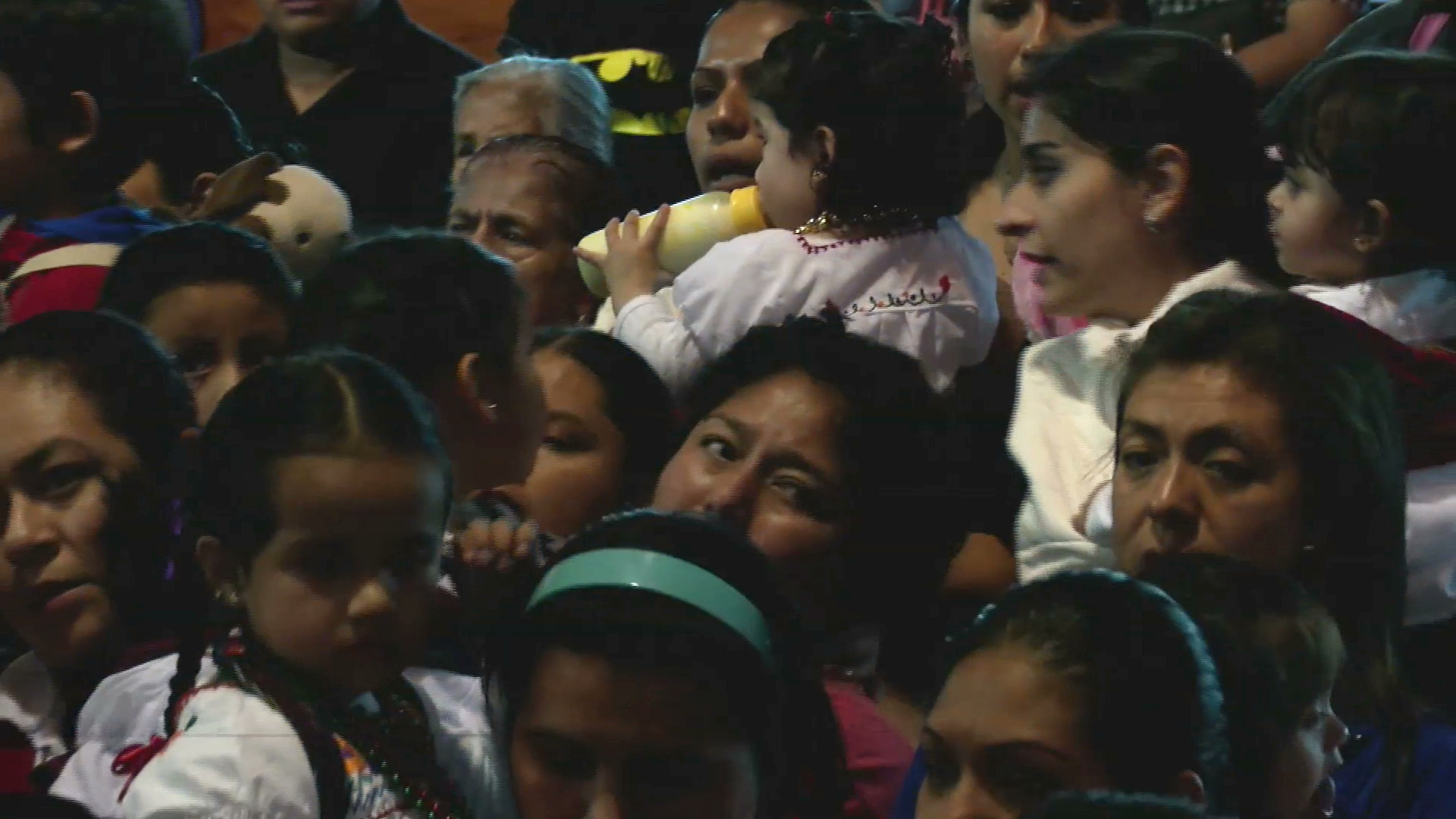 Cientos de peregrinos llegan a la basílica de El Dique