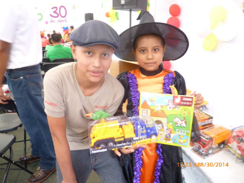 Invitan a donar un juguete para niños con cáncer