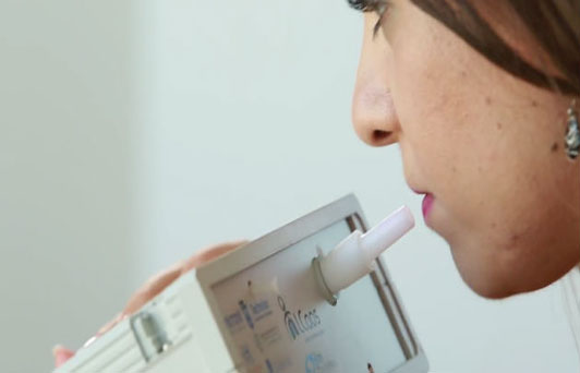 Na-Nose, el dispositivo que detecta el cáncer al soplar