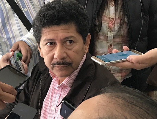 Candidato independiente cerca de conseguir las firmas que exige OPLE