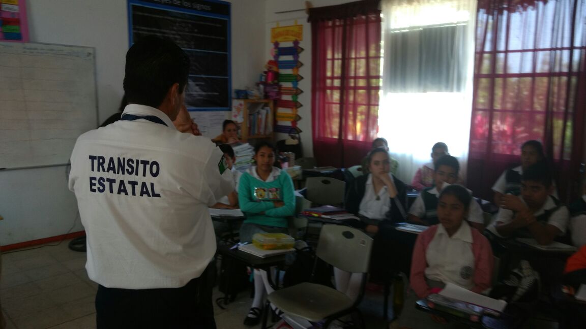 Imparten cursos de vialidad en escuelas de Misantla
