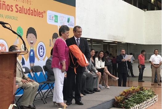 Escuelas del estado participan en el programa «Nutrir, niños saludables»