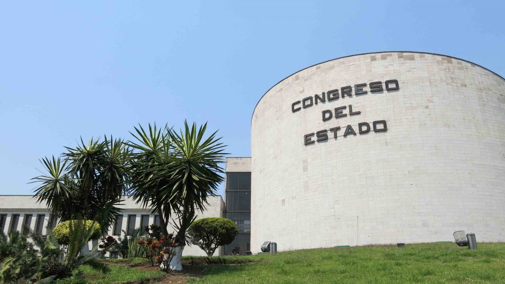 Gobernador de Veracruz presenta iniciativa de ley de notariado para su aprobación en Congreso del Estado