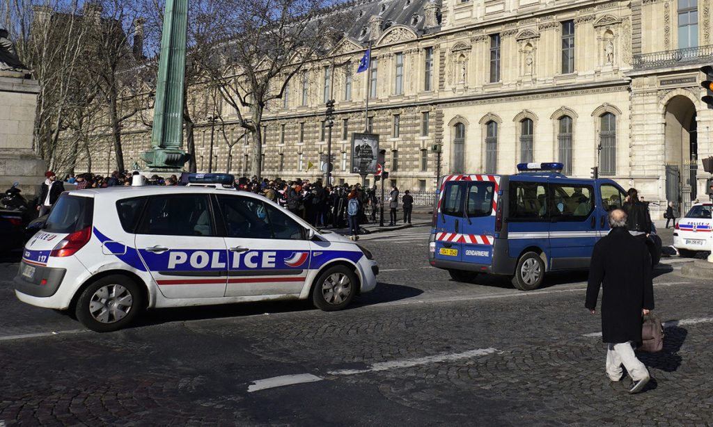 Se registra tiroteo en París, dos muertos