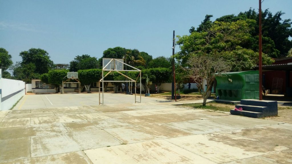 Necesitan domo en escuela primaria de Cosoleacaque