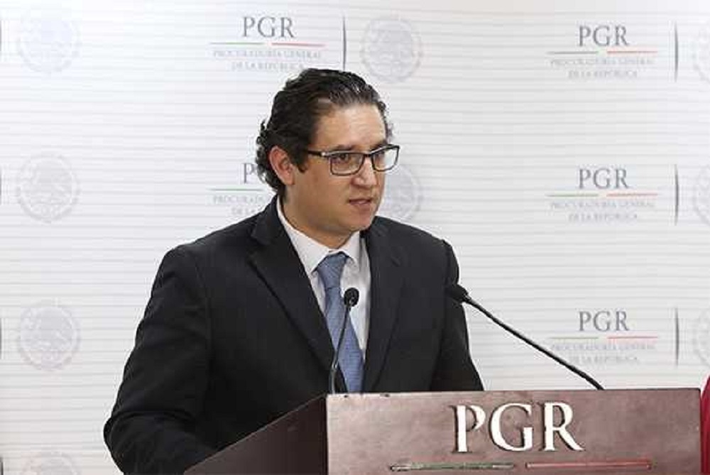 Crea la PGR grupo especial para investigar presunto espionaje telefónico