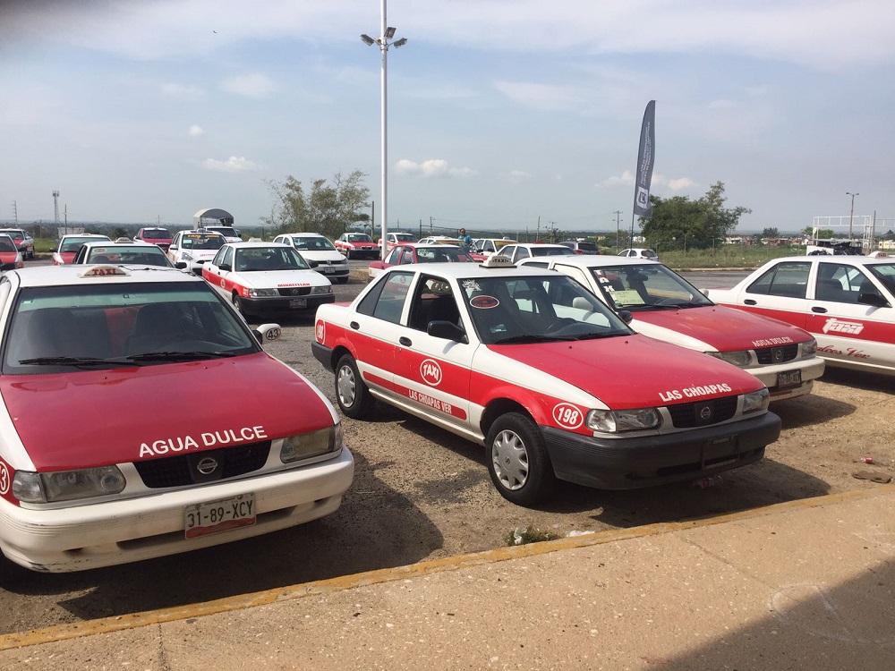 Se preparan taxistas de Coatzacoalcos para revista vehicular