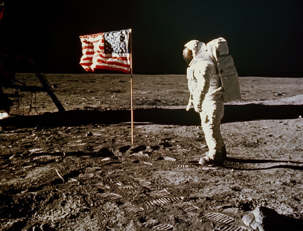 A 50 años de llegada del hombre a la Luna, resurge ambición por el astro
