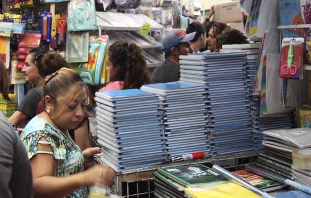 Muchos padres de familia aún no compran la lista de útiles escolares