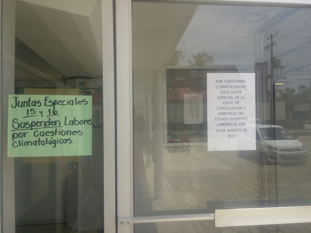 «Por cuestiones climatológicas» suspenden labores en Junta de Conciliación y Arbitraje de Coatzacoalcos