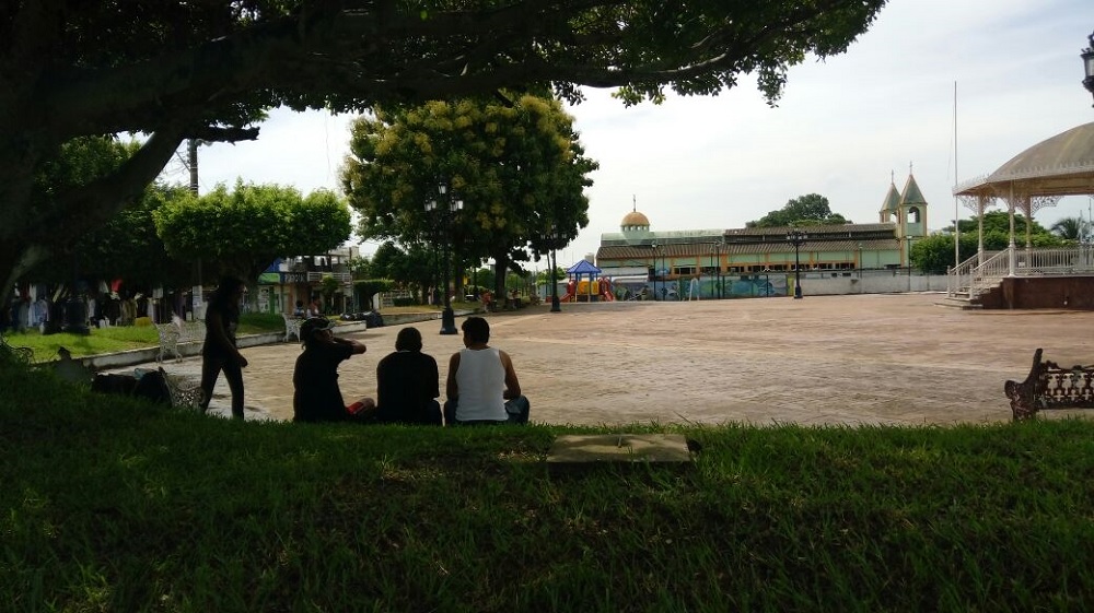 Vecinos de colonia de Cosoleacaque denuncian aumento de adictos e inseguridad