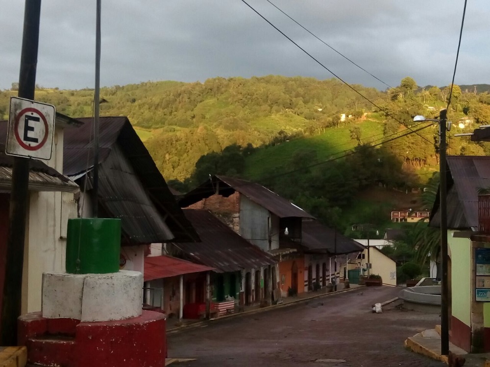 Invitan a la población ha regularizar documentos de bienes inmuebles de la sierra norte