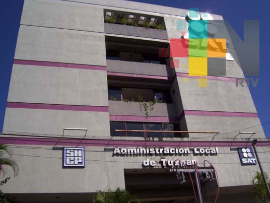 SAT Tuxpan capacita a empresarios locales sobre la nueva facturación