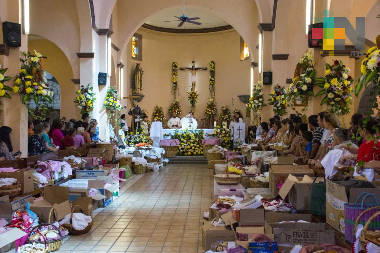 Bendición y fiesta del pan; tradición e identidad de Otates MÁSNOTICIAS