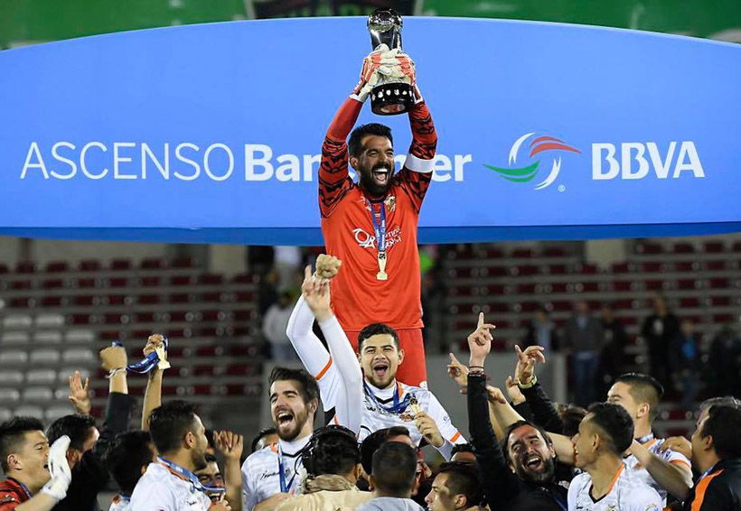 Festeja Alebrijes título del Ascenso MX con su afición