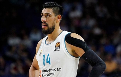 Real Madrid y mexicano Ayón ganan al Monbus Obradoiro