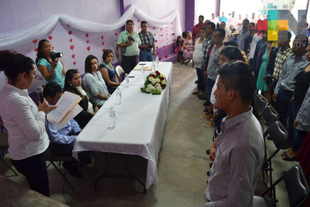 Unen en Ixhuatlán del Café a 16 parejas en matrimonios colectivos