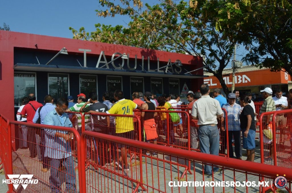 Inicia con éxito la entrega de boletos para el juego ante León