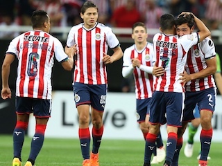 Chivas vence 1-0 a Necaxa y termina con racha sin triunfo en casa